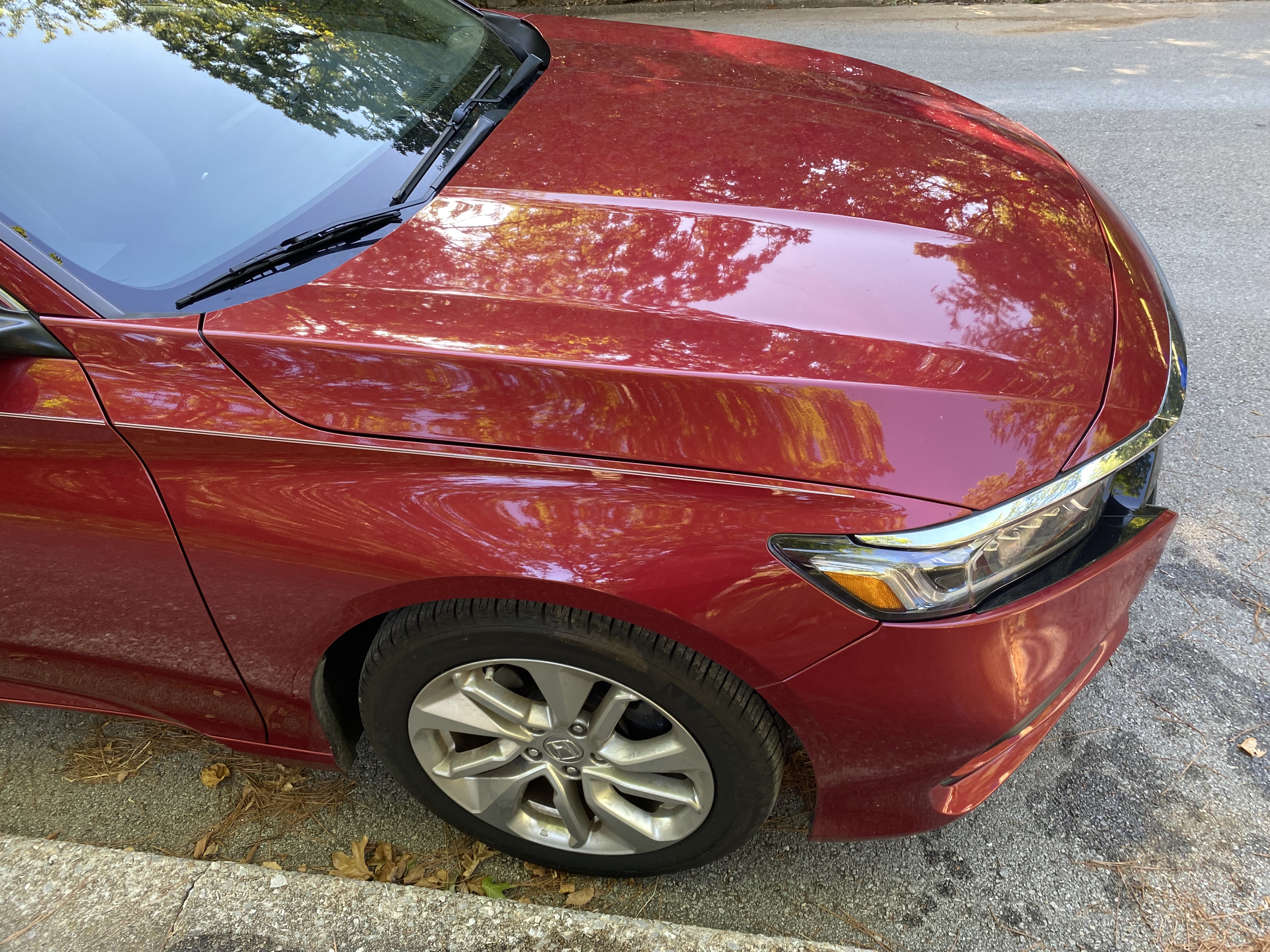 Used 2018 Honda Accord LX image 2