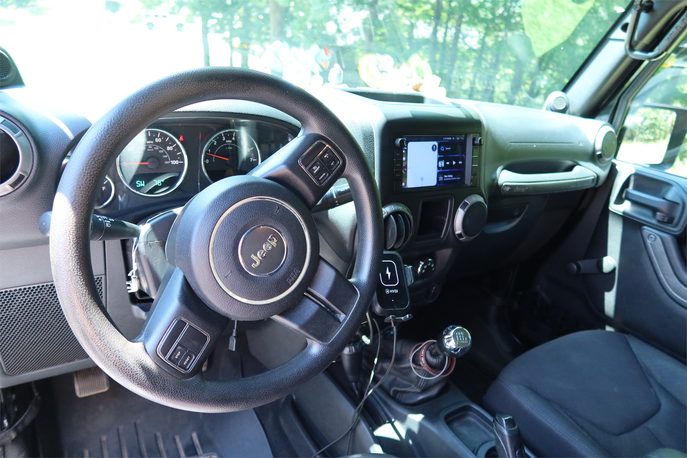 Used 2013 Jeep Wrangler Sport AWD/4WD image 12