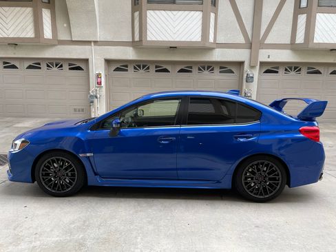 Used 2017 Subaru WRX STI AWD/4WD image 9