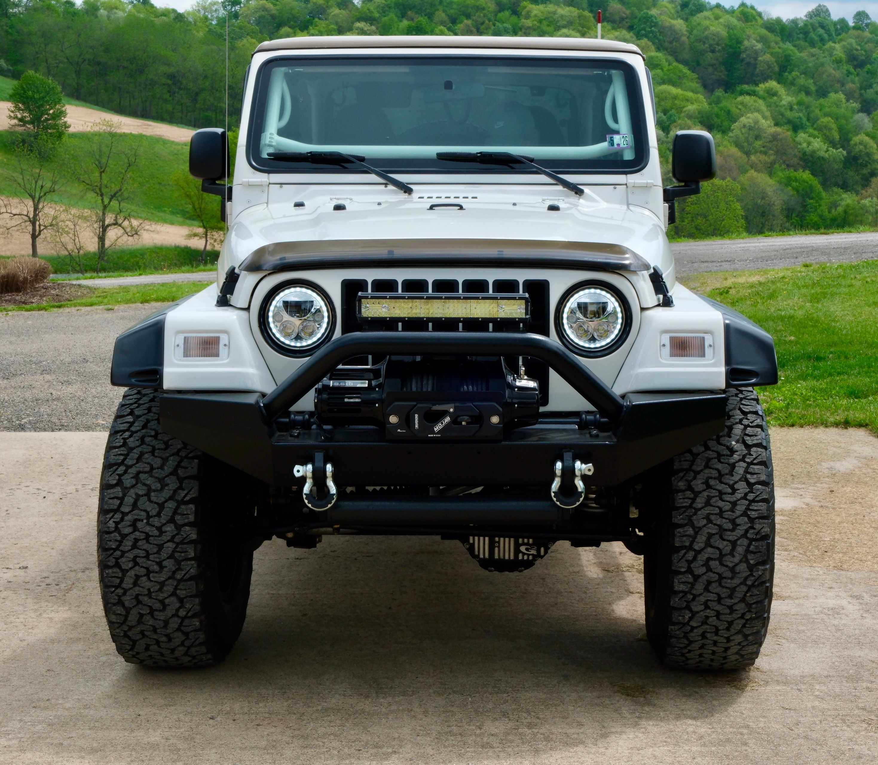 Used 2002 Jeep Wrangler Sahara AWD/4WD image 2