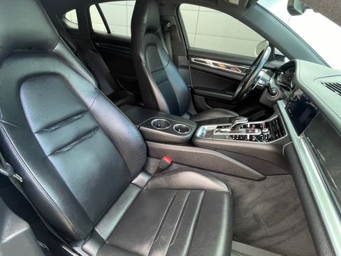 Used 2018 Porsche Panamera 4 AWD/4WD image 8