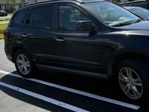 Used 2012 Hyundai Santa Fe Limited w/ Navigation Pkg 4 image 4