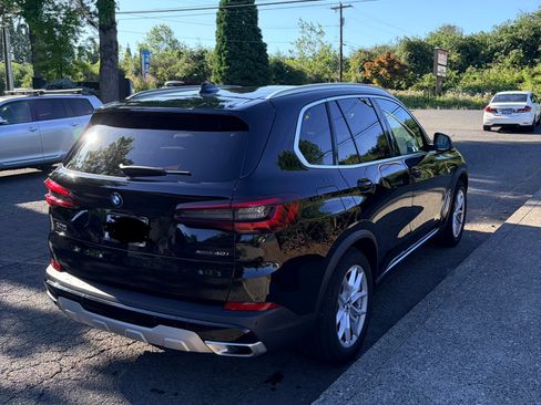 Used 2023 BMW X5 xDrive40i w/ Premium Package AWD/4WD image 8