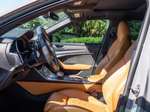 Used 2021 Audi RS 6 w/ Executive Package image 10