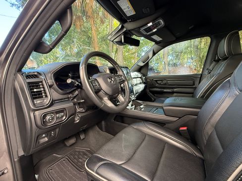 Used 2023 RAM 1500 Limited image 23