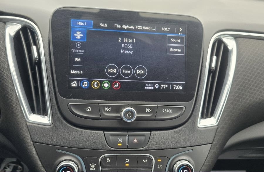 Used 2021 Chevrolet Malibu LT FWD image 6