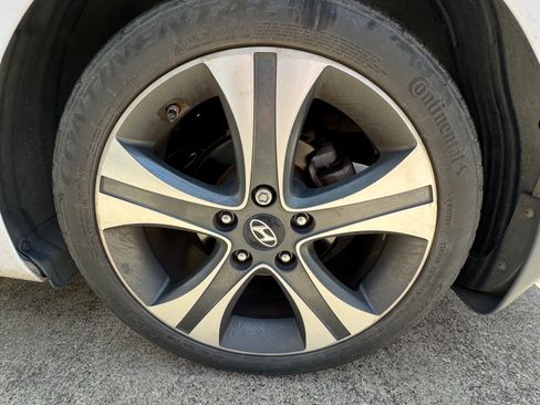 Used 2015 Hyundai Elantra Sport FWD image 15