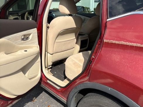 Used 2015 Nissan Murano S w/ Navigation Package image 9