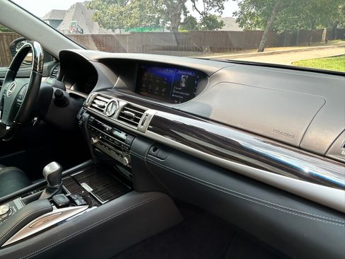Used 2016 Lexus LS 460 L RWD image 22