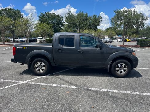 Used 2013 Nissan Frontier PRO-4X AWD/4WD image 5