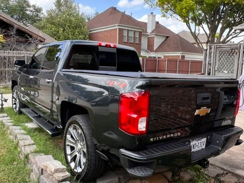 Used 2018 Chevrolet Silverado 1500 High Country AWD/4WD image 5
