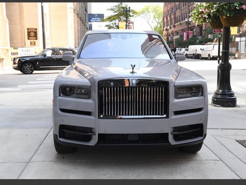 Used 2024 Rolls-Royce Cullinan Black Badge w/ Driver's Package image 1