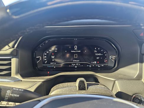 Used 2023 GMC Yukon XL Denali w/ Denali Reserve Package image 4