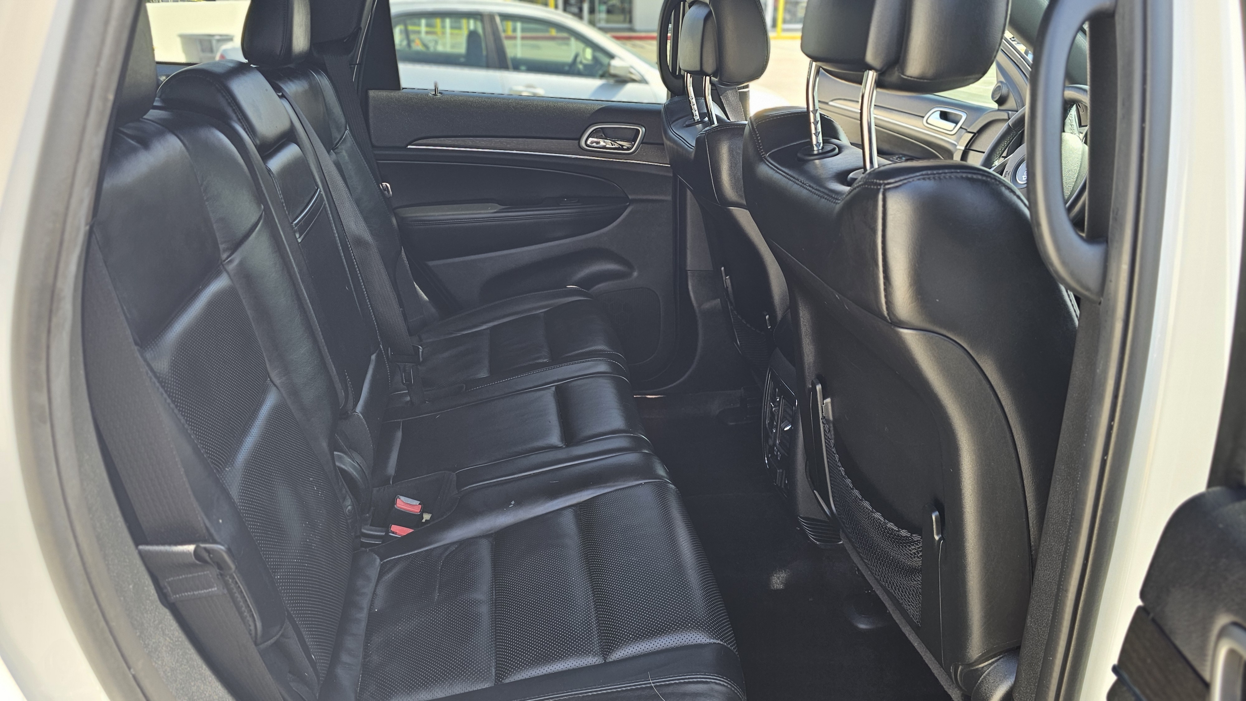 Used 2018 Jeep Grand Cherokee Limited w/ Luxury Group II AWD/4WD image 15