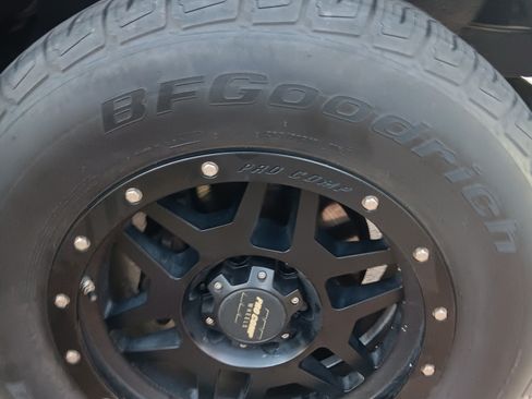 Used 2013 Toyota Tacoma PreRunner image 8