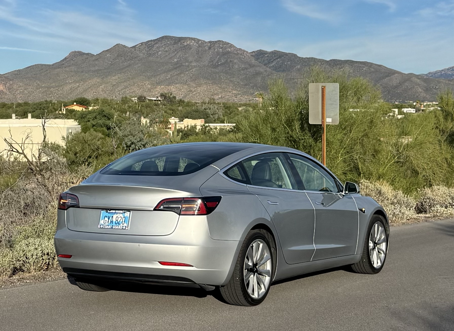 Used 2018 Tesla Model 3 Long Range AWD/4WD image 9