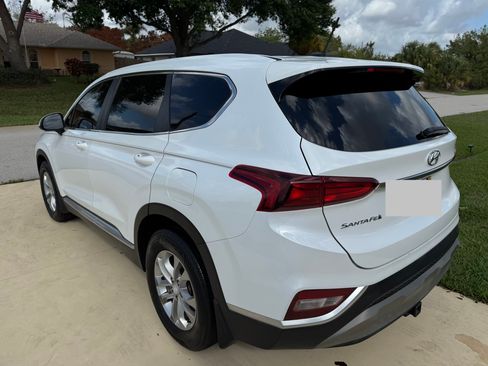 Used 2020 Hyundai Santa Fe SE image 13
