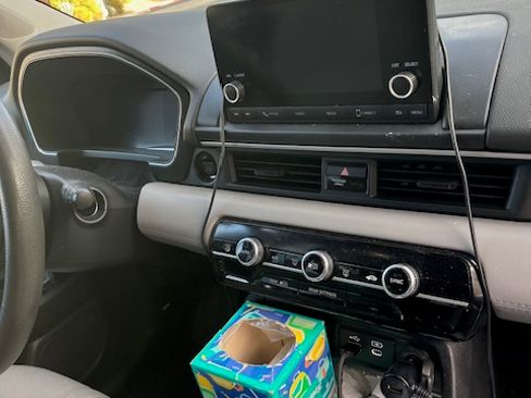 Used 2023 Honda Pilot LX image 5