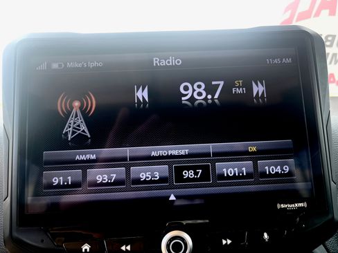 Used 2016 Jeep Wrangler Unlimited Rubicon w/ Max Tow Package image 17