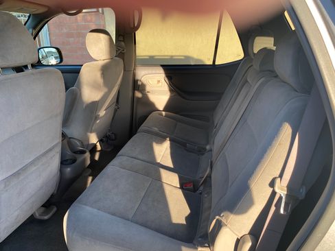 Used 2005 Toyota Sequoia SR5 w/ Convenience Pkg image 16