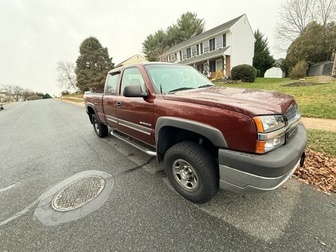 Used 2003 Chevrolet Silverado 2500 LS w/ Snow Plow Prep Package image 13