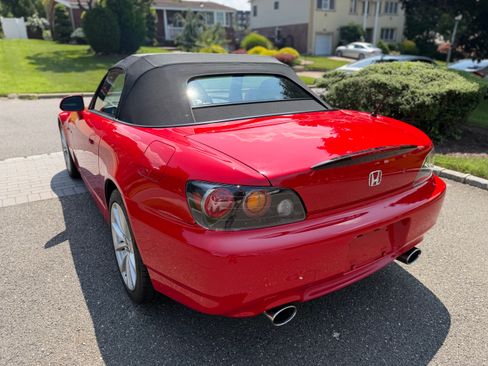 Used 2006 Honda S2000 image 18