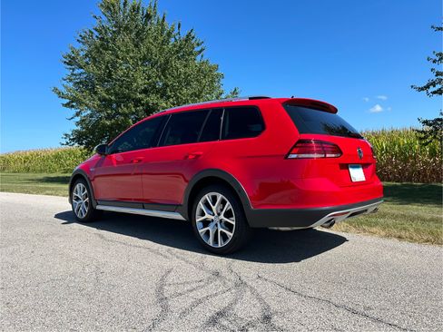 Used 2019 Volkswagen Golf Alltrack SE AWD/4WD image 5