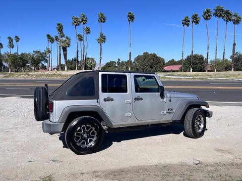 Used 2009 Jeep Wrangler Unlimited X image 13
