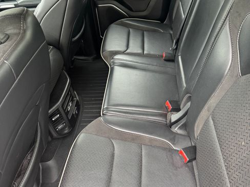 Used 2019 RAM 1500 Laramie image 16