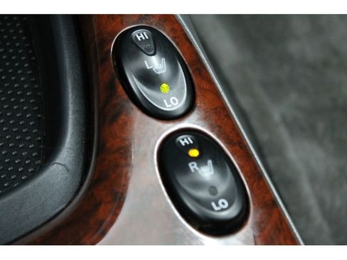 Used 2006 Toyota Sequoia Limited image 6