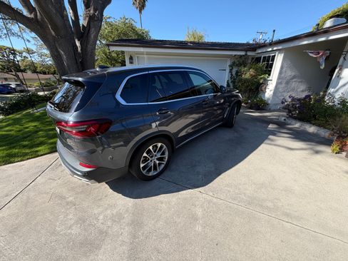 Used 2021 BMW X5 xDrive45e w/ Premium Package AWD/4WD image 5
