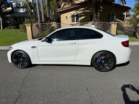 Used 2016 BMW M2 image 9