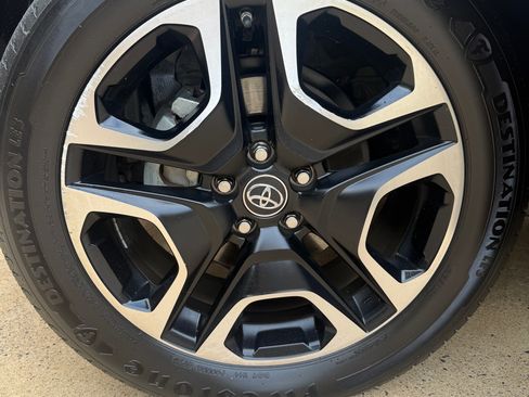 Used 2019 Toyota RAV4 Adventure AWD/4WD image 11