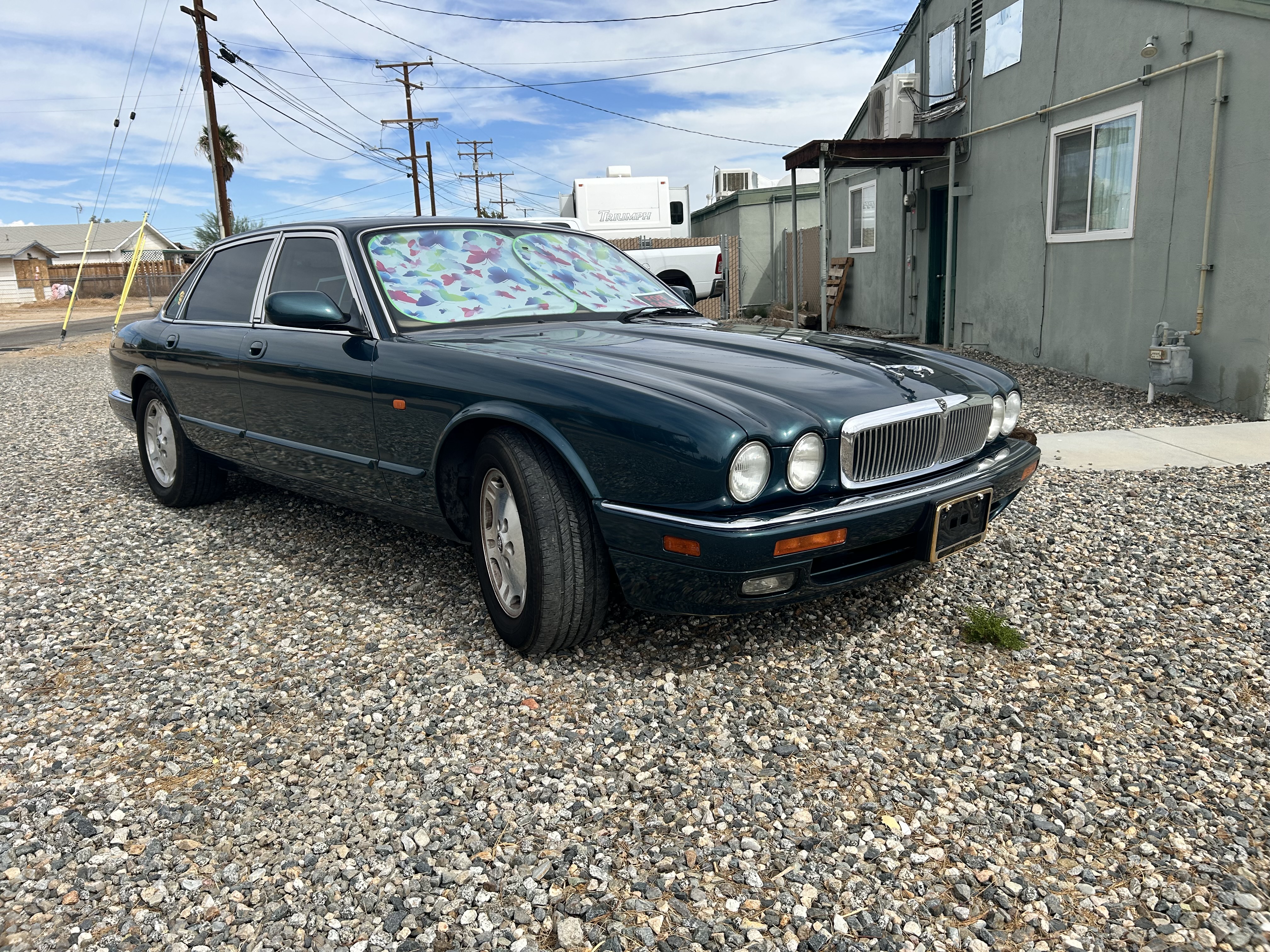 Used 1996 Jaguar XJ6 RWD image 1