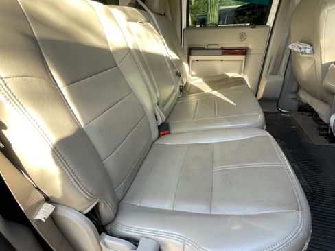 Used 2010 Ford F250 Lariat AWD/4WD image 13