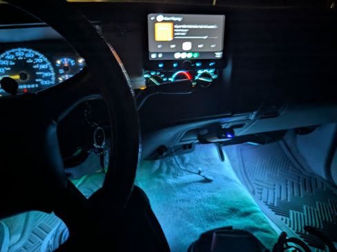 Used 1999 Chevrolet Tahoe 4WD 2-Door w/ Preferred Equipment Group image 24