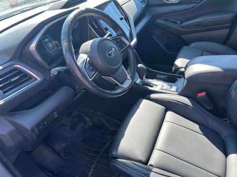 Used 2023 Subaru Ascent Limited w/ Technology Package AWD/4WD image 8