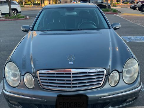Used 2006 Mercedes-Benz E 350 Sedan image 4
