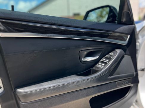 Used 2011 BMW 535i Sedan RWD image 19