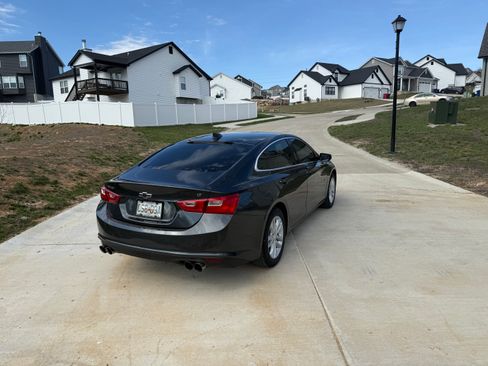 Used 2018 Chevrolet Malibu LT image 8