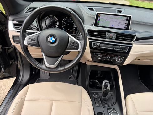 Used 2021 BMW X1 xDrive28i w/ Convenience Package AWD/4WD image 11