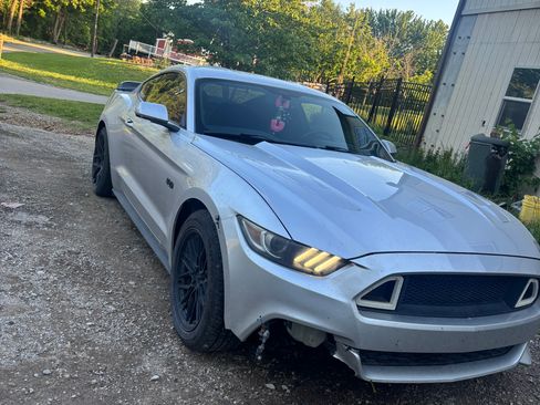 Used 2016 Ford Mustang GT w/ Enhanced Security Package RWD image 8