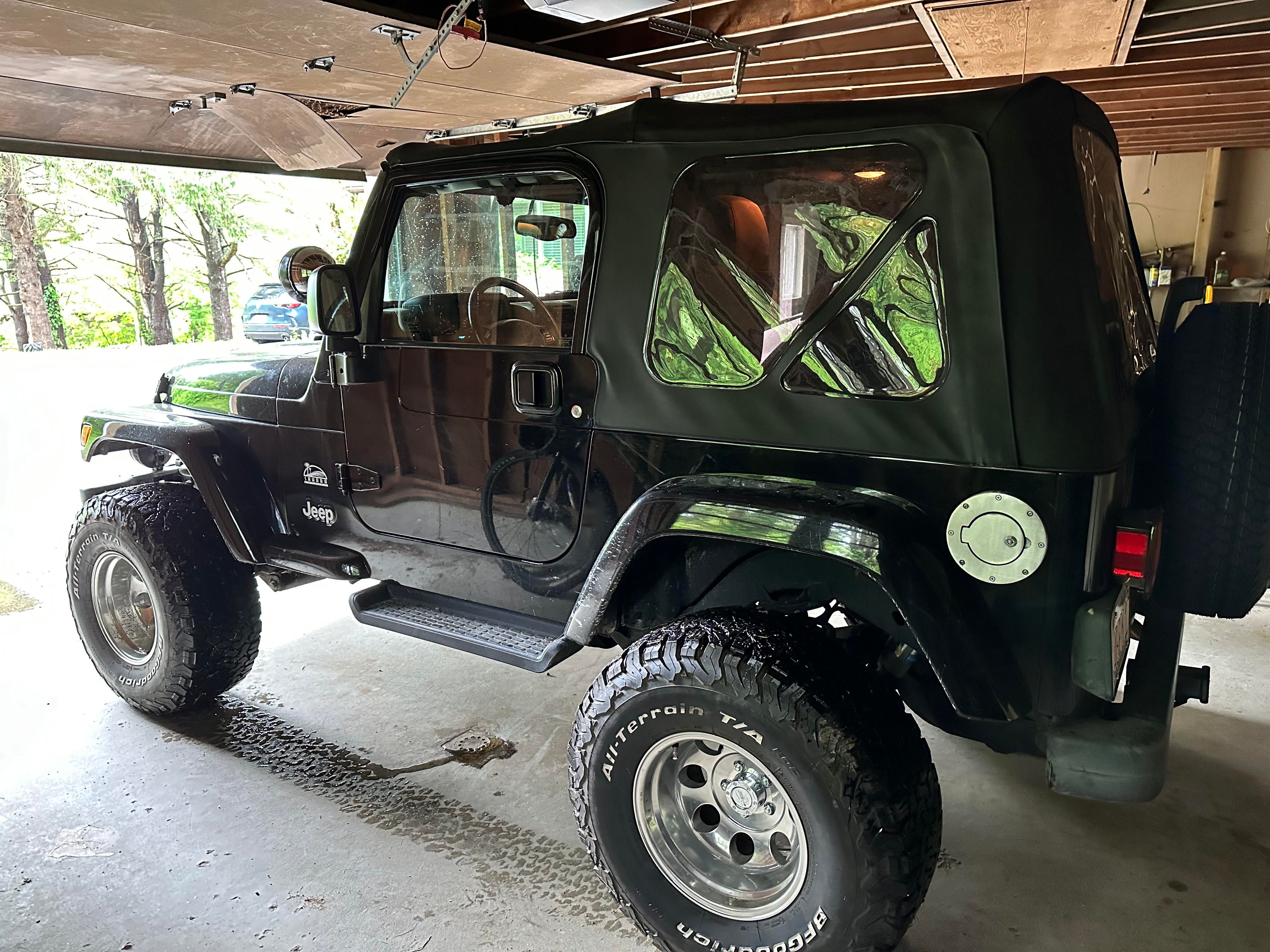 Used 2003 Jeep Wrangler Sahara AWD/4WD image 14