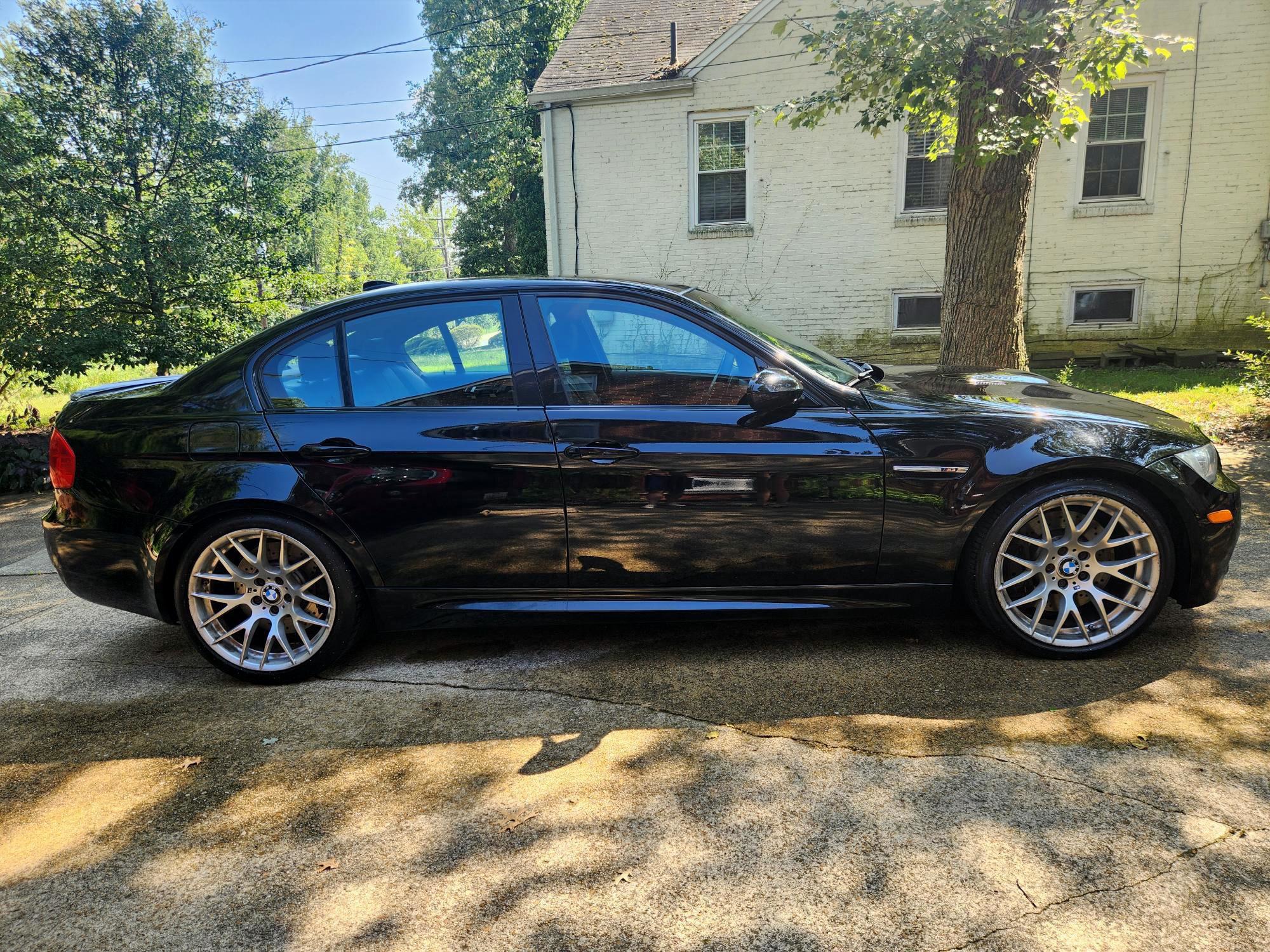 Used 2011 BMW M3 Sedan RWD image 1