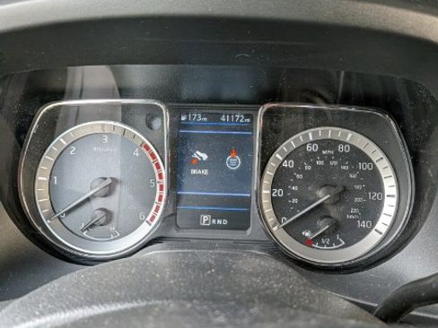 Used 2019 Nissan Titan SV w/ SV Convenience Package AWD/4WD image 8