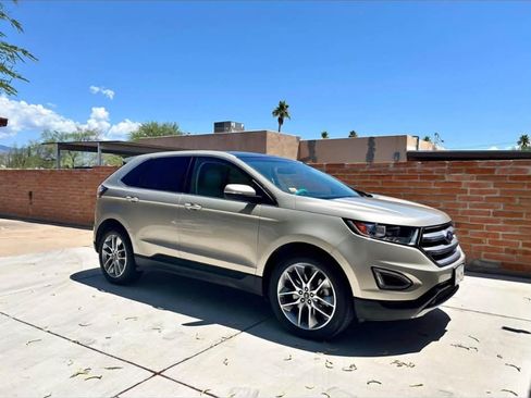 Used 2017 Ford Edge Titanium w/ Equipment Group 301A AWD/4WD image 6