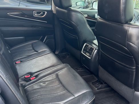 Used 2013 INFINITI JX35 AWD w/ Premium Pkg image 10