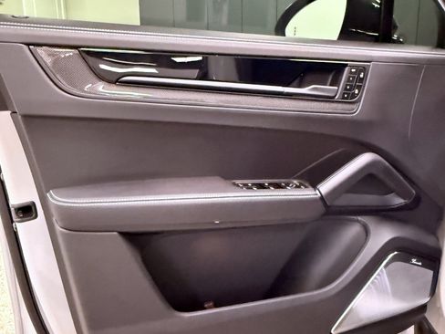 Used 2024 Porsche Cayenne Turbo GT image 22