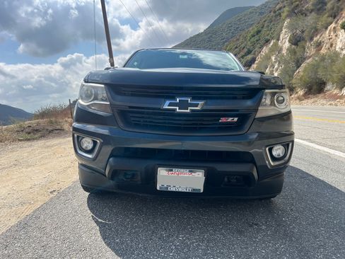 Used 2017 Chevrolet Colorado Z71 image 4