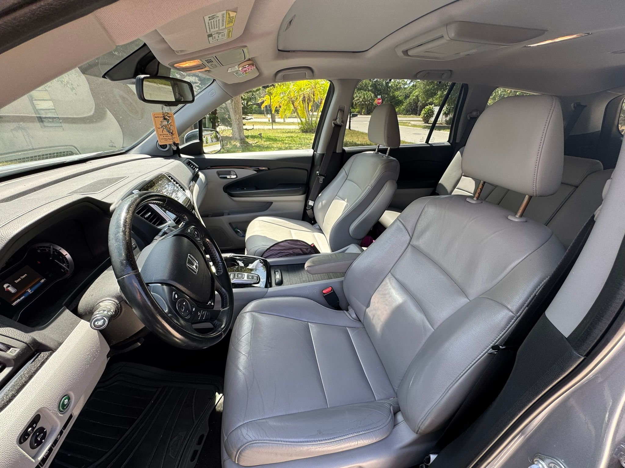 Used 2016 Honda Pilot Touring image 11